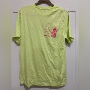 Men’s Nike T-Shirt. NEW with tags. Size M.